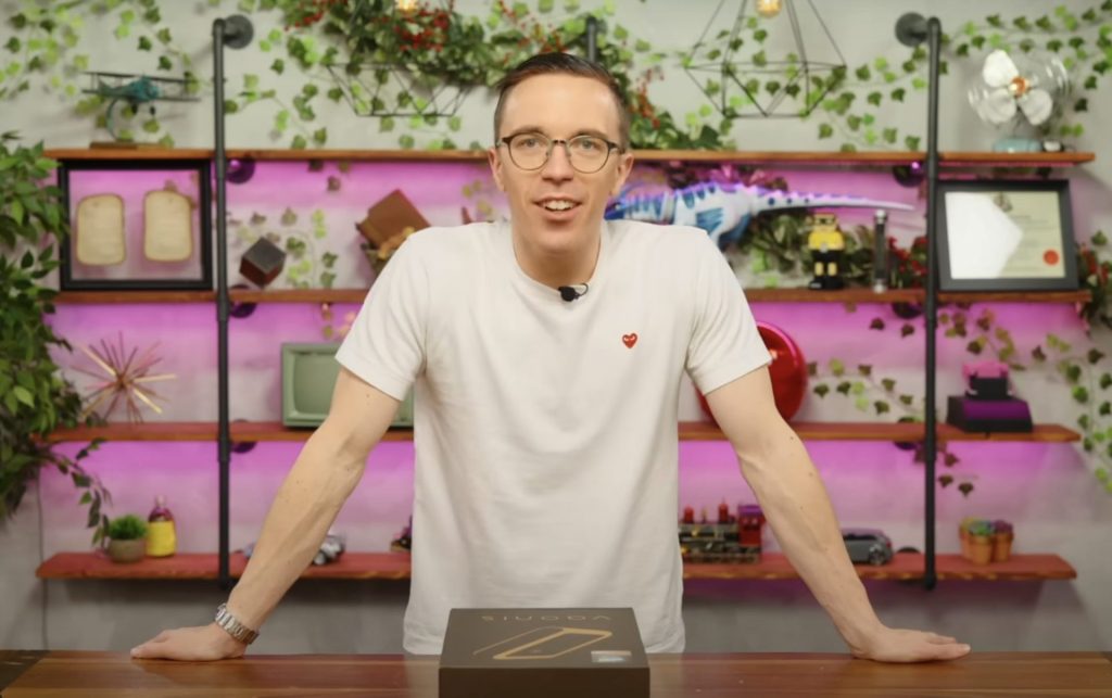 Austin Evans Discusses The Difference Between Vintage and Modern Tech